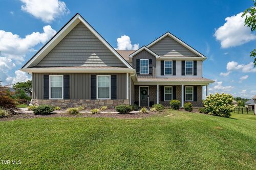 102 Mountain View Cir, Piney Flats, TN, 37686-4137 | Card Image