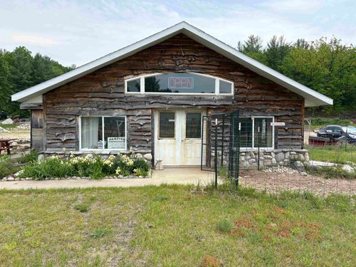 9490 Rapid City Road Nw, Clearwater Township, MI, 49676 | Card Image