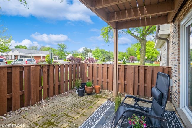 APT-1A - 1900 Plum Grove Rd, Condo with 1 bedrooms, 1 bathrooms and 2 parking in Rolling Meadows IL | Image 14