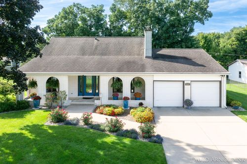 3592 Tibet Avenue, Kalamazoo, MI, 49004 | Card Image