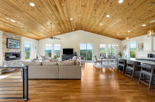 132 High Bridge Rd, Smithville, TN, 37166-0067 | Card Image