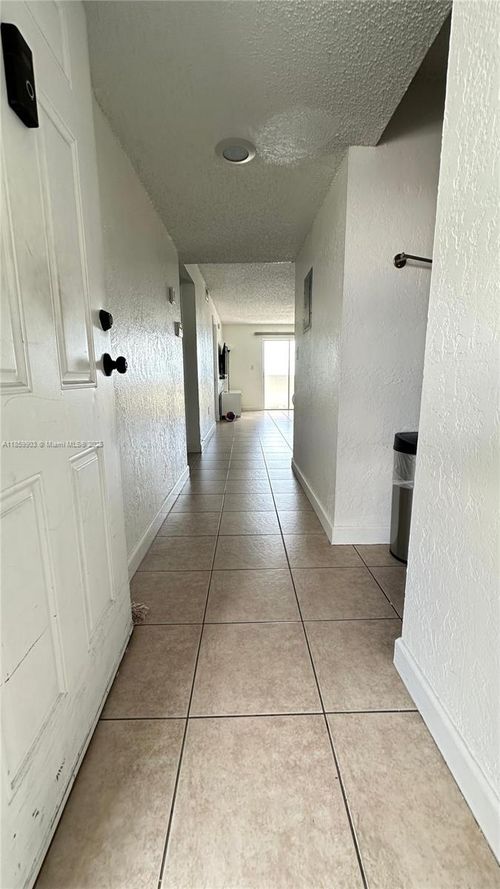 apt-604-6060 W 21st Ct, Hialeah, FL, 33016-2690 | Card Image