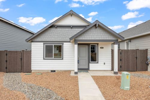 150-4071 Sw Obsidian Pl, Redmond, OR, 97756-6016 | Card Image