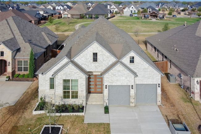 Bird's eye view with a residential view | Image 4