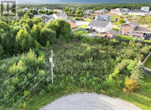 35 Thompkins Avenue, Stephenville, NL, A2N0A1 | Card Image