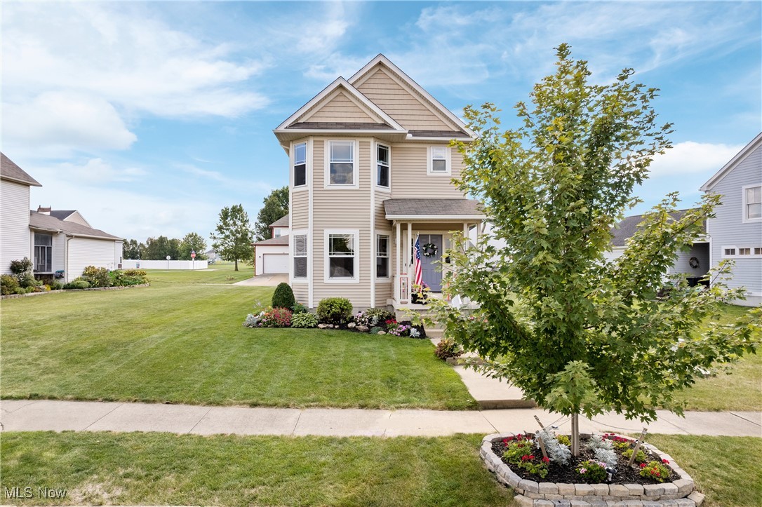 Frederick St, Barberton, OH 44203