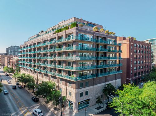 apt-602-910 W Madison St, CHICAGO, IL, 60607-2958 | Card Image