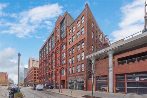 apt-602-635 W Lakeside Ave, Cleveland, OH, 44113-1093 | Card Image