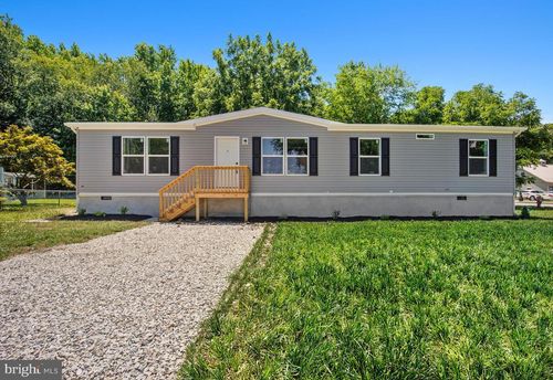 28 4th Ave, Carneys Point, NJ, 08069-1005 | Card Image
