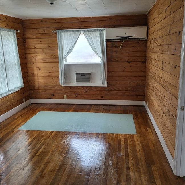 living room | Image 4