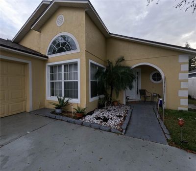 2112 Fish Eagle Street, House other with 3 bedrooms, 2 bathrooms and null parking in CLERMONT FL | Image 3