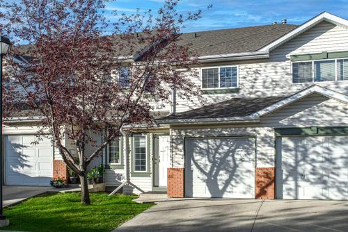 134 Country Hills Villas Nw, Calgary, AB, T3K4S8 | Card Image