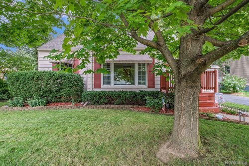 4121 Menton St, Flint, MI, 48507-2755 | Card Image