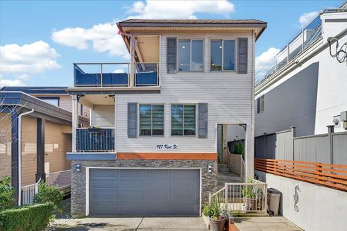 927 Kent St, White Rock, BC, V4B4S9 | Card Image