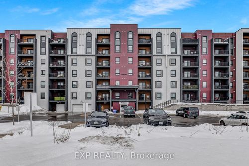 101-4 Spice Way, Barrie, ON, L9J0M2 | Card Image