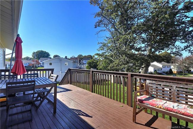 114 Meadow View Ter, House other with 3 bedrooms, 3 bathrooms and null parking in New Haven CT | Image 33