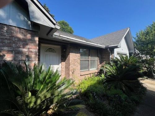 421 Waterway Ln, Fort Walton Beach, FL, 32547-2562 | Card Image