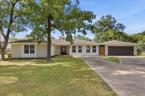 375 Dorothy Dr, Lumberton, TX, 77657-7806 | Card Image