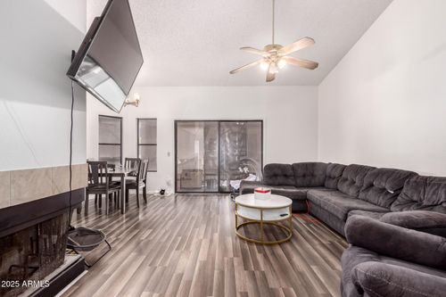 201-6550 N 47th Ave, Glendale, AZ, 85301-4147 | Card Image