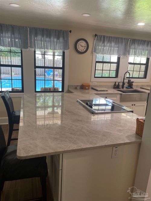 103 Highpoint Dr, Gulf Breeze, FL, 32561-4015 | Card Image