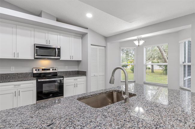Kitchen | Image 12