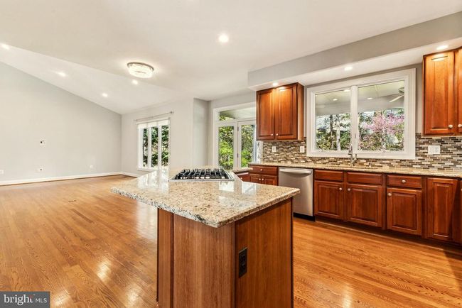 8092 Crooked Oaks Ct, House other with 3 bedrooms, 3 bathrooms and null parking in GAINESVILLE VA | Image 30