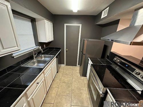 2041 S Brightside View Dr, Baton Rouge, LA, 70820-1714 | Card Image