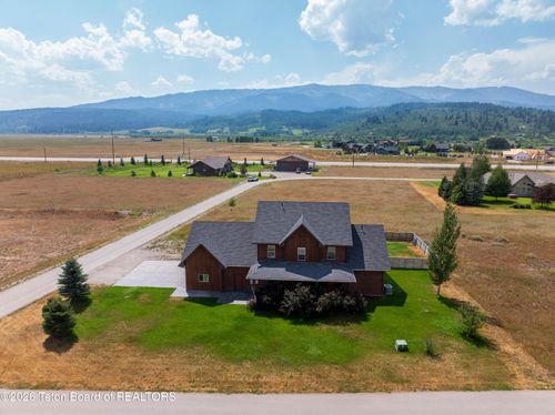 233 Badger Rd, Alpine, WY, 83128 | Card Image