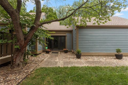 331 Westwoods Cir, Liberty, MO, 64068-1169 | Card Image