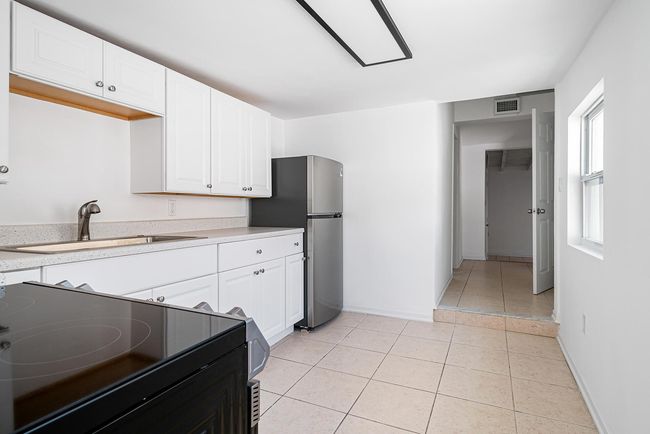 813 Avon Rd, House other with 4 bedrooms, 2 bathrooms and null parking in West Palm Beach FL | Image 32