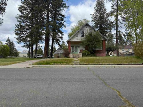 4207 E 28th Ave, Spokane, WA, 99223 | Card Image