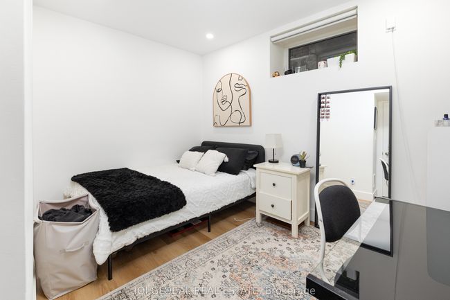 1502 Dufferin St, Home with 2 bedrooms, 1 bathrooms and 1 parking in Toronto ON | Image 8