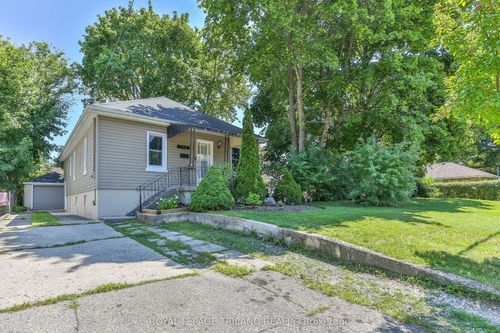 190 Taylor St, House with 3 bedrooms, 2 bathrooms and 4 parking in London ON | Card Image