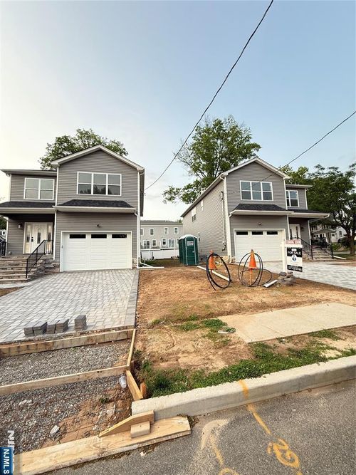 89 Pine St, Bogota, NJ, 07603-1122 | Card Image