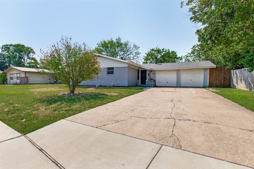 2804 Vassar Dr, Irving, TX, 75062-4553 | Card Image