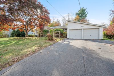 85 Eastern Drive, House other with 3 bedrooms, 2 bathrooms and null parking in Wethersfield CT | Image 3