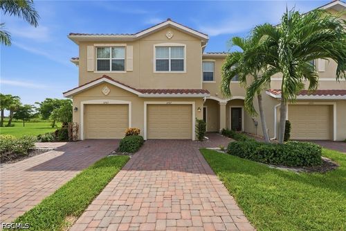 2767 Citrus St, NAPLES, FL, 34120-5358 | Card Image