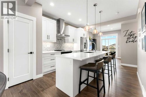 {{alt}} | Card Image