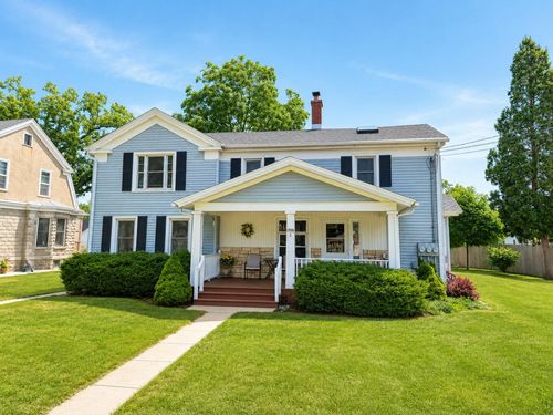 1946 Division St, East Troy, WI, 53120-1227 | Card Image