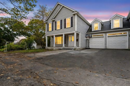 2-772 Main St, Wakefield, MA, 01880-3941 | Card Image