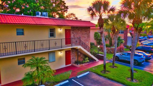 j-1911 Sw Palm City Rd, Stuart, FL, 34994-4276 | Card Image