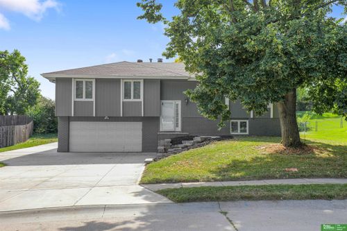 2523 S 165 Street, Omaha, NE, 68130 | Card Image