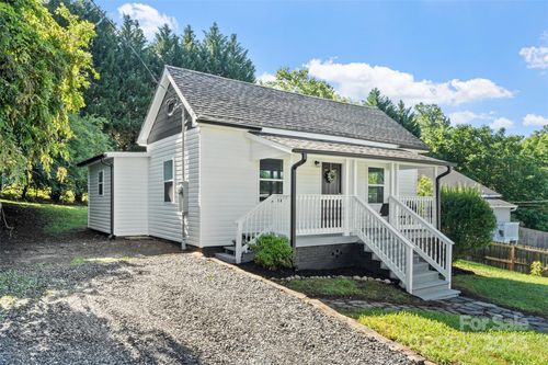 180 Church St, Marion, NC, 28752-3284 | Card Image
