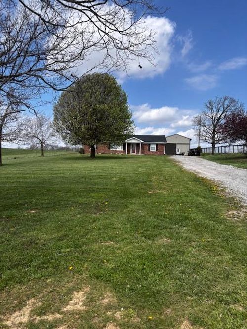 325 Goodlett Rd, Salvisa, KY, 40372-9798 | Card Image