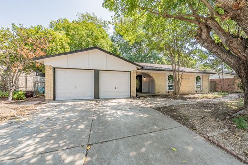 6904 Echo Hill Dr, Watauga, TX, 76148-2018 | Card Image