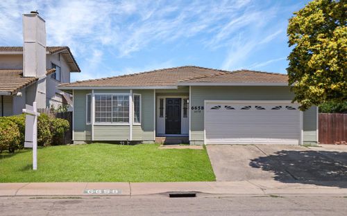 6658 El Capitan Cir, Stockton, CA, 95210-5107 | Card Image