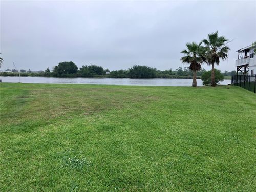 4408 Island Dr, Dickinson, TX, 77539-4776 | Card Image