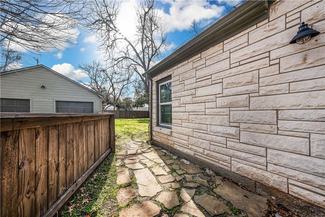 3218 Cumberland Ave, House other with 3 bedrooms, 2 bathrooms and 2 parking in Waco TX | Image 78