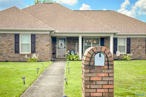 2315 Raleigh St Sw, Decatur, AL, 35603-1163 | Card Image