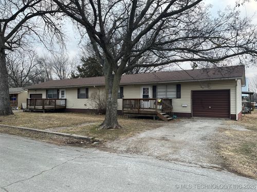 502 N Creek St, Dewey, OK, 74029-2512 | Card Image